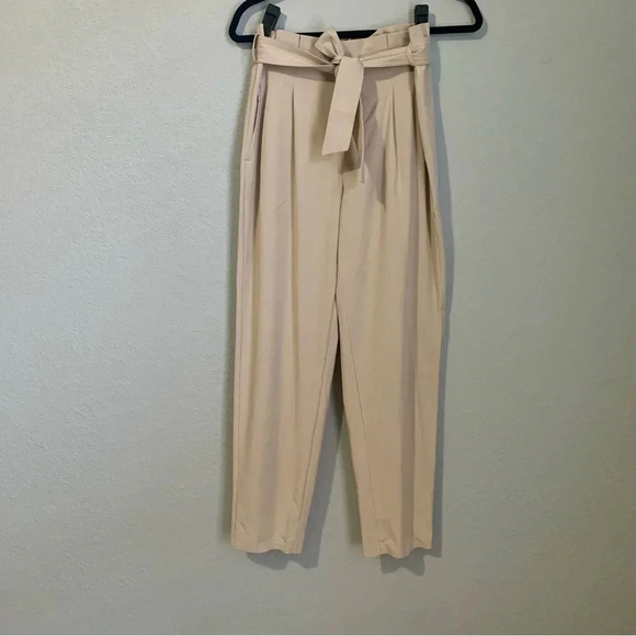 Athleta Skyline II Light Kahki Cream Paperbag Waistband Pants- 6 - Picture 3 of 9